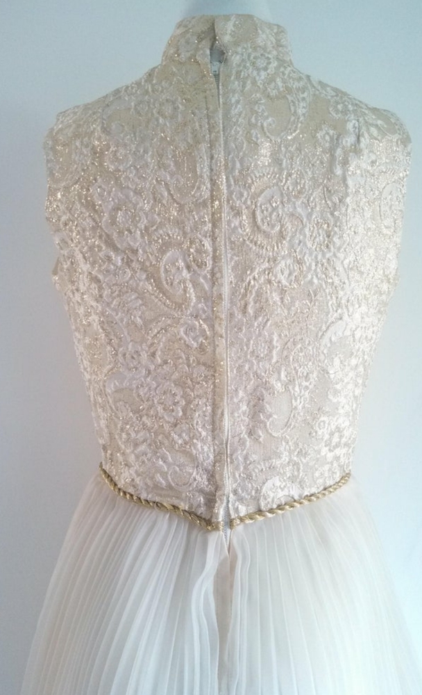 SOLD💕 Vintage 60s party dress pleat chiffon skirt gold - Picture 7 of 7